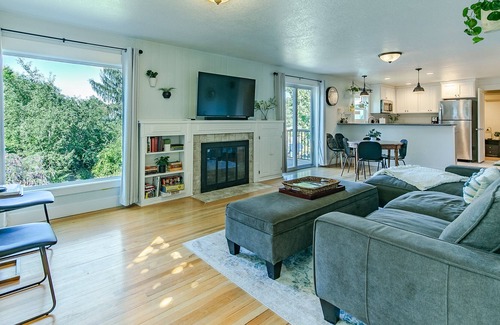 Amazon House | Tracktown Charmer- 3 Bedroom/ 2 Bathroom