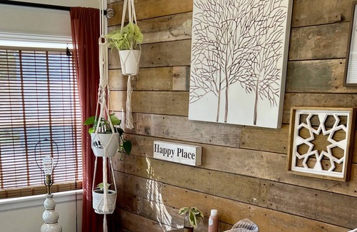 Atchison Township Other | Tractors & Chickens, A Cheerful Retreat 30 minutes from KC