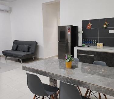 Sandakan Apartment | Tracy Homestay