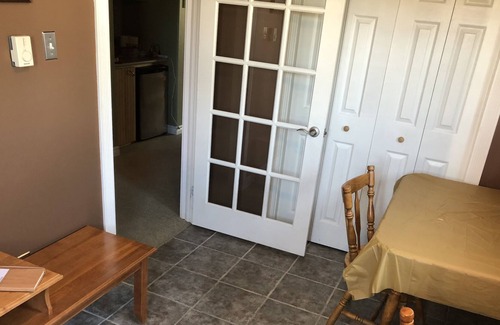 Massey Drive Apartment | Trading Post - Apartment for Rent