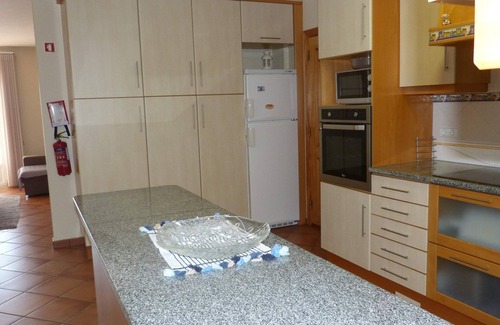Caldas da Rainha Villa | Traditional 3 bedroom villa for 6 people with private swimming pool