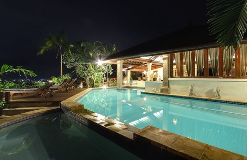 Ungasan Villa | Traditional 4BR Cliff View Villa Located In Jimbaran! - 18Min Drive To Beach!
