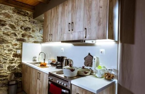 Livadia Apartment | Traditional Apartments Elafos