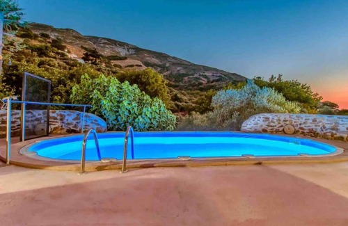 Livadia Apartment | Traditional Apartments Elafos