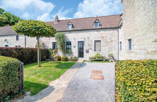 Clavier House | Traditional Cottage with private terrace, cleaning included