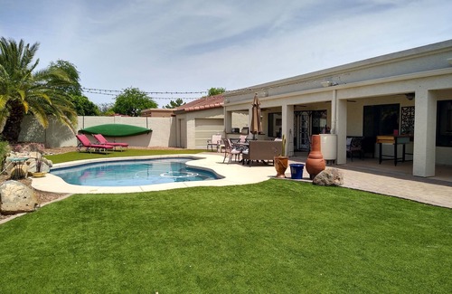 Peoria House | Traditional Family Ranch in the Grand Canyon State