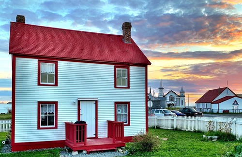 Bonavista House | Traditional Home In The Centre Of Town