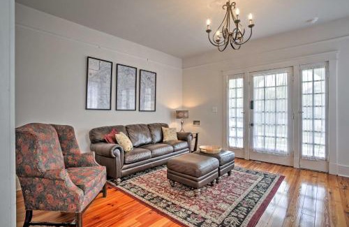 Central Carrollton Association Apartment | Traditional New Orleans Apt with Porch in River Bend