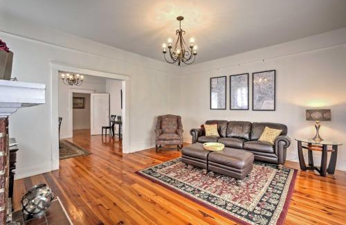 Central Carrollton Association Apartment | Traditional New Orleans Apt with Porch in River Bend