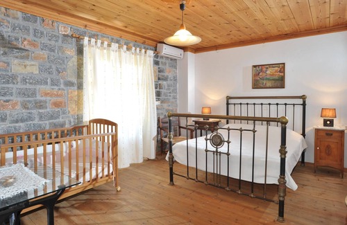 Prina Villa | Traditional Pool Villa in Agios Nikolaos, Lasithi