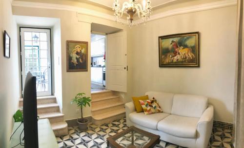 Freiria Apartment | Traditional Portuguese Village House - Casa Martins no 52