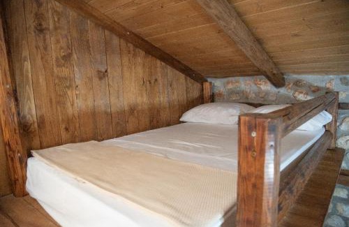 Corinth Apartment | Traditional Stone Guesthouse