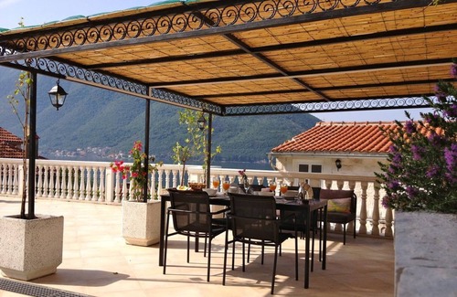 Karuc House | Traditional Style Stone House