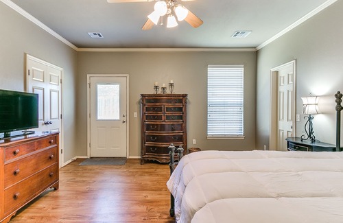 Edmond House | Traditionally Darling Duplex in Edmond