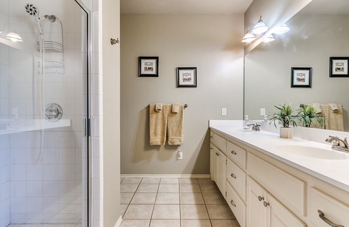 Edmond House | Traditionally Darling Duplex in Edmond