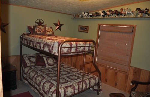 Hot Springs Cabin | Trail Boss Cabin