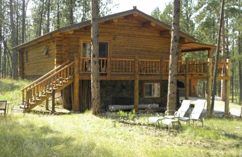 Custer House | Trails End Lodge