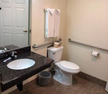 Lone Pine Hotel | Trails Motel