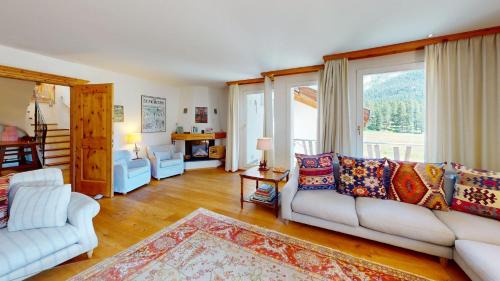 Champfer Apartment | Trais Tschiervs