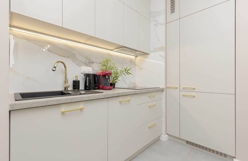 Srodmiescie Apartment | Tramwajowa 17B | Stylish Apartment | WiFi