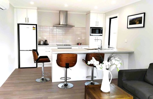 Hamilton Apartment | Tramway 2 Storey Service Apartments 7