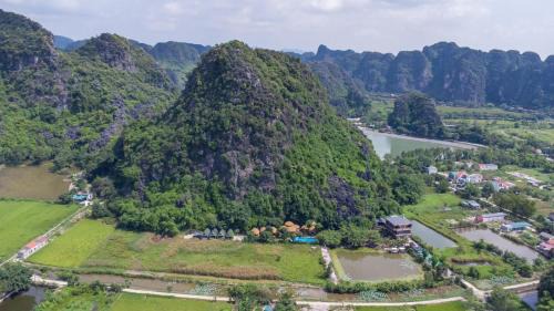 Hoa Lu Cabin | Trang An Legend