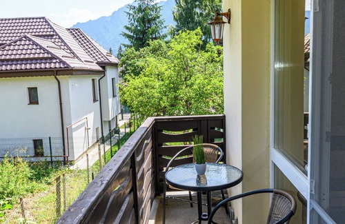 Busteni House | Tranquil 1-bedroom house in Bușteni