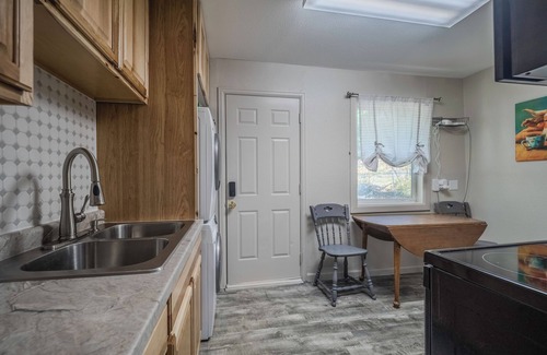 Casper House | Tranquil 2-bedroom house with WiFi in charming Casper
