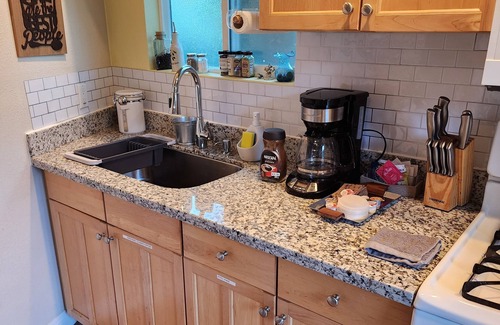 El Sobrante Apartment | Tranquil 2 bedroom cottage in El Sobrante