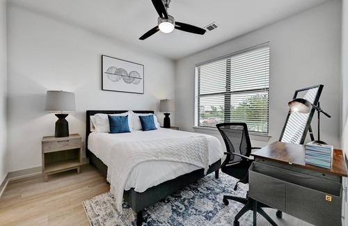 West Oak Hill Apartment | Tranquil 2BR/2BA Hill Country Retreat near Downtown Austin