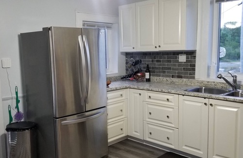 Central Frontenac House | Tranquil 3-bedroom lakefront get away