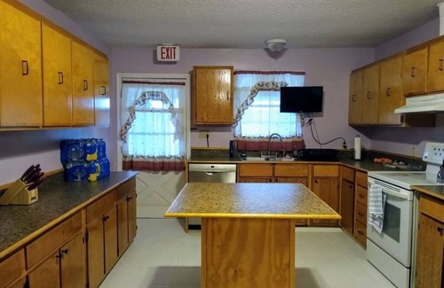 Youngstown House | Tranquil 4 bedroom fully furnished home located 35 miles from Panama City Beach.