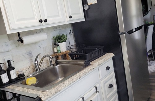 Fedhaven Villa | Tranquil and Cozy villa in the serene community of Lakeshore!