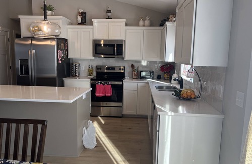 Isanti House | Tranquil and Spacious Getaway!