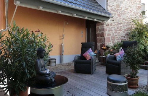 Tauberbischofsheim Boat Rental | Tranquil apartment near lake