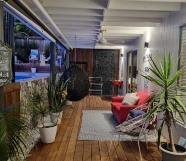 Coolum Beach Apartment | Tranquil Beach Getaway