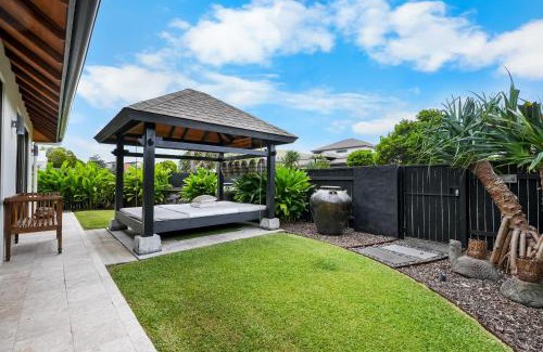 Mount Coolum House | Tranquil Beachside Retreat - Enquire for Long Stay Prices - 3 Bedroom Home