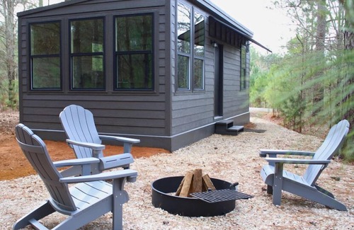Winona Cabin | tranquil cabins 1 bedroom - Tranquil Cabins private 1 bedroom with Queen Bed and Twin Futon