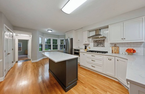 Jackson Other | Tranquil Convenient Location 6-bedroom Bright Modern Farmhouse Arcade Huge Yard