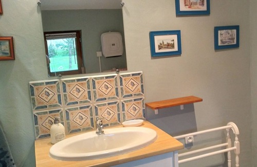 Aubigny Cottage | Tranquil cottage set in the heart of the Deux Sevres countryside.