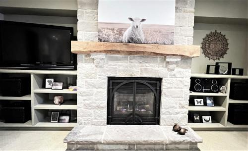 Guelph/Eramosa Apartment | Tranquil Farmhouse Private Apartment