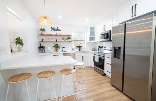 Meadowlawn House | Tranquil Fully Renoveted Home St Pete Dt&beachs