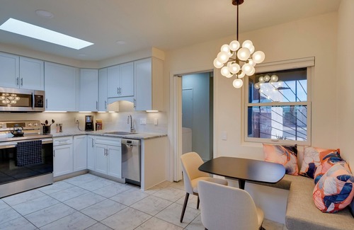 Continental Vistas House | Tranquil Green Valley Home w/Screened Porch