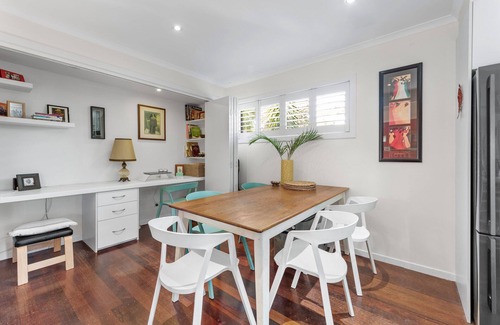 Redcliffe House | "Tranquil Hideaway in Central Redcliffe"