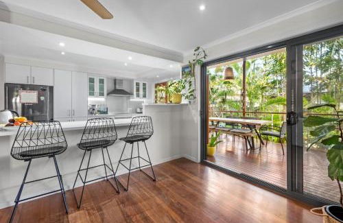 Redcliffe House | Tranquil Hideaway in Redcliffe