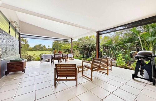 Banksia Beach House | Tranquil Home on Golf Course Estate