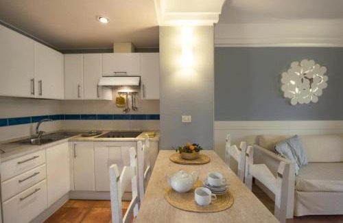 Pula Apartment | Tranquil Lantana Resort Hotel Apartments 1 Bedroom room apartment sleeps 5 per