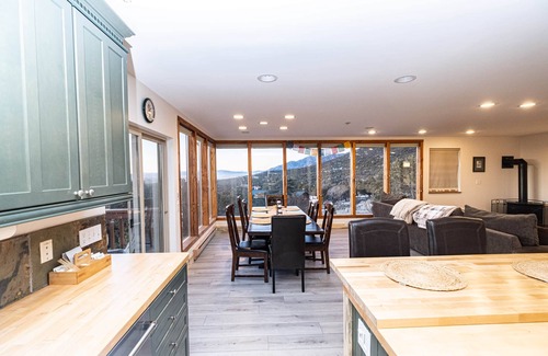 Baca Grande House | Tranquil Lighthouse: Incredible Valley Views