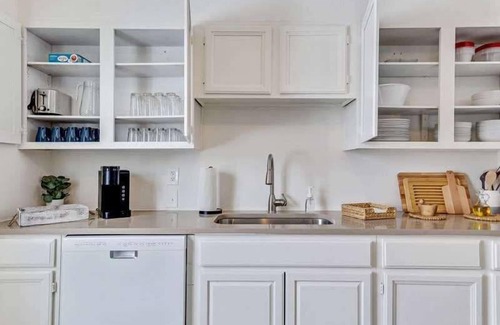 Bountiful Apartment | Tranquil Locale, Proximity to Pickleball Courts