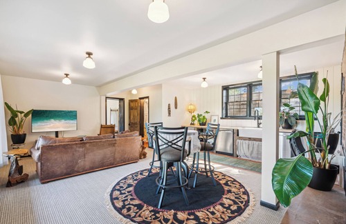 Excelsior House | Tranquil Nature Retreat
